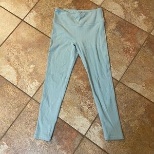 Mono B Mint Textured Leggings. NWT